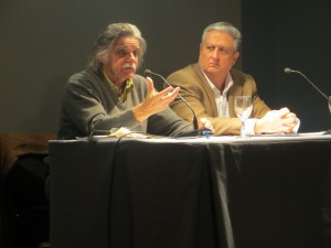 Horacio González y Silvino Cifuentes durante la disertación..